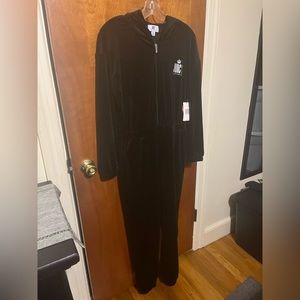 ❤️BRAND NEW VELOUR STRETCHY  1 PIECE ZIP UP JUICY COUTURE WITH HOOD ❤️